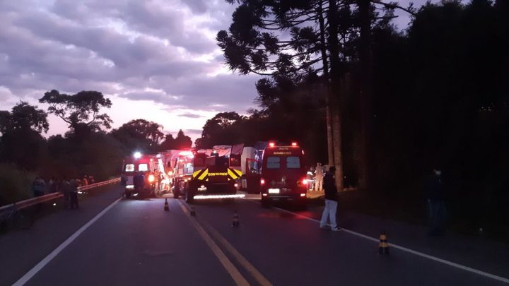 Grave acidente na BR 476 tira a vida de duas pessoas