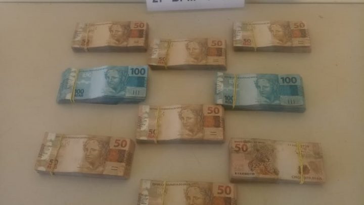 Após acompanhamento tático Polícia Militar aborda veiculo e localiza quase 60 mil reais de origem duvidosa