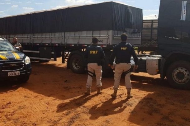 Ministro da Justiça celebra maior apreensão de maconha da história do Brasil