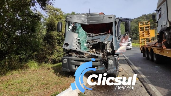 Colisão traseira na BR 153 deixa motorista ferido
