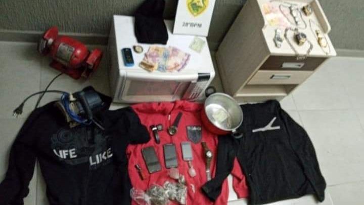 Operação conjunta PM/PC prende autores de vários roubos na Lapa.