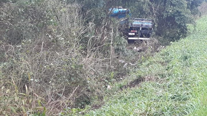 PRF atende acidente na BR 476 em São Mateus do Sul durante a madrugada