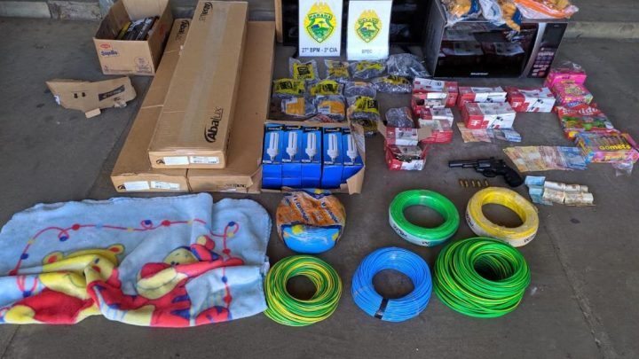 PM prende suspeito de cometer furtos em colégio e creches  e recupéra produtos em São Mateus do Sul