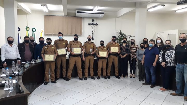 Policiais do BPEC são homenageados na Câmara de Vereadores de São Mateus do Sul