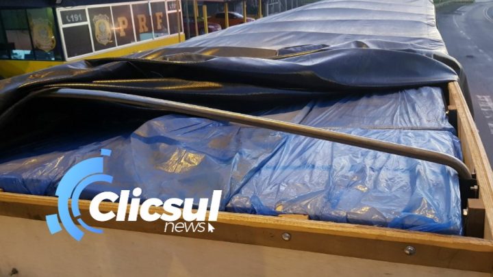 PRF de São Mateus do Sul apreende carga de cigarros contrabandeada neste domingo