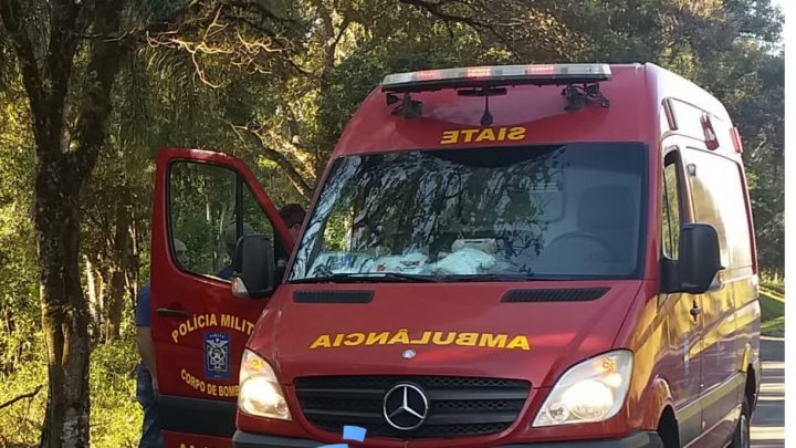 Idosos são assaltados e um deles é agredido com golpes de foice no interior de São Mateus do Sul