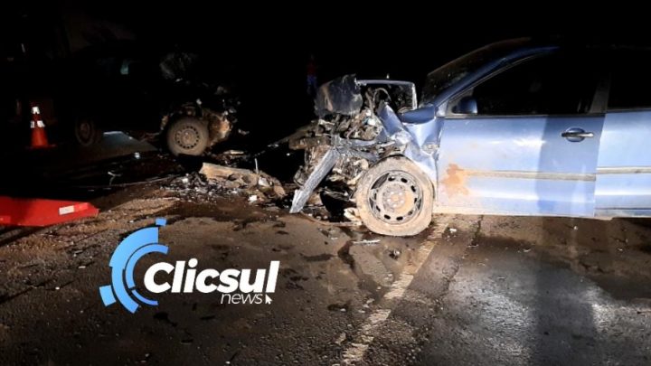 Grave acidente na BR 476 deixa vítima presa nas ferragens