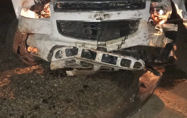 Motorista abandona  veículo após invadir igreja em São Mateus do Sul