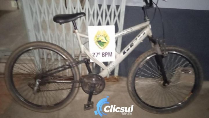 ROTAM prende rapaz que tentou arremessar celulares e drogas na delegacia e ainda recupera bicicleta furtada