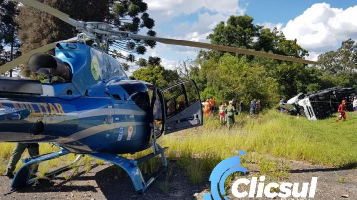 Bombeiros e falcão 08 BPMOA atendem acidente grave envolvendo carreta na BR 476