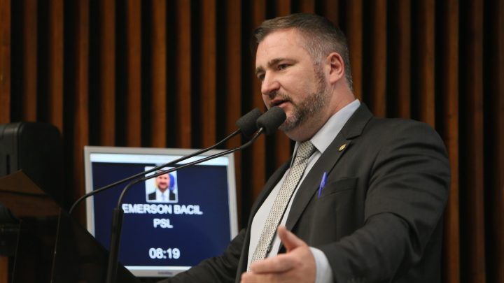 Bacil destaca aprovação de atividades educacionais como essenciais, sobretudo para pais e responsáveis