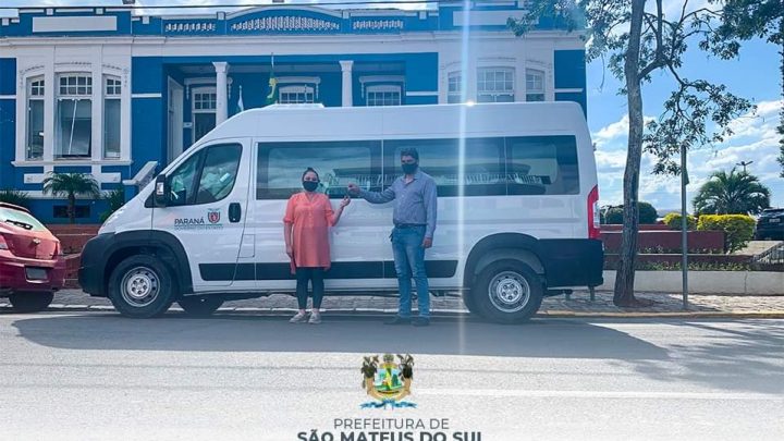Prefeitura de São Mateus do Sul recebe 5 veículos novos