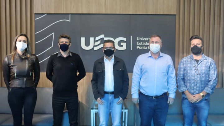 Deputado Bacil visita UEPG, alinha IML para Irati e aborda Ensino Superior e Inovação