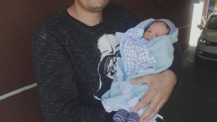 Polícial Militar de folga salva Bebê de um mês em sua casa