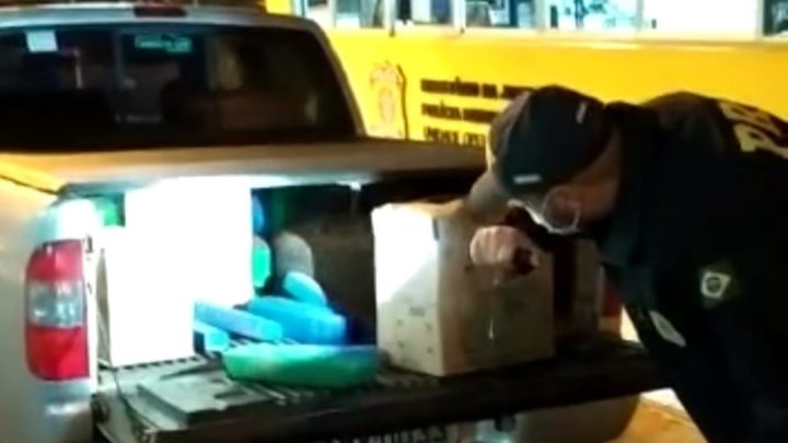 PRF realiza apreensão de drogas, na região de Palmeira