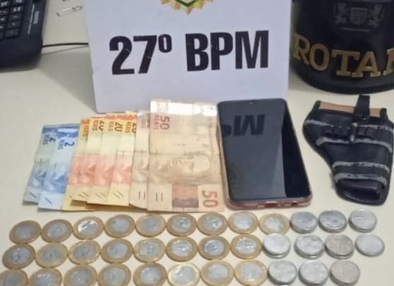 ROTAM PRENDE MULHER POR TRÁFICO DE DROGAS E CUMPRE MANDADO DE PRISÃO DE OUTRA NO MESMO ENDEREÇO EM SÃO MATEUS DO SUL