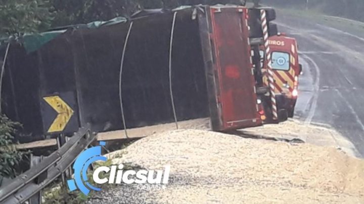 Bombeiros e PRF atendem tombamento na BR 476
