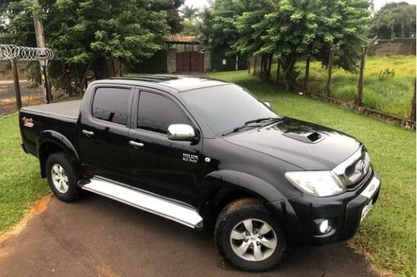 O veículo Toyota Hilux roubada em Antônio Olinto foi recuperada em Garuva SC