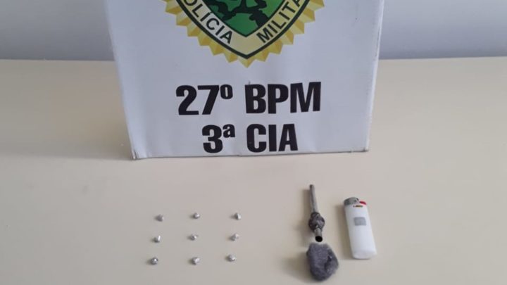 Rotam prende um masculino e uma feminina em posse de drogas