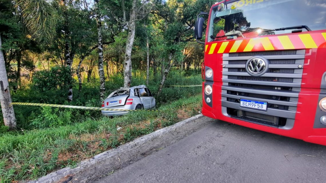 Casal de jovens morre em acidente na BR 476 em São Mateus do Sul