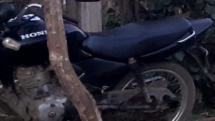 Polícia Militar recupera motocicleta furtada na Vila Nova