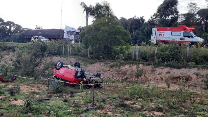 Jovem de 22 anos morre em capotamento na PR 151 em São João do Triunfo