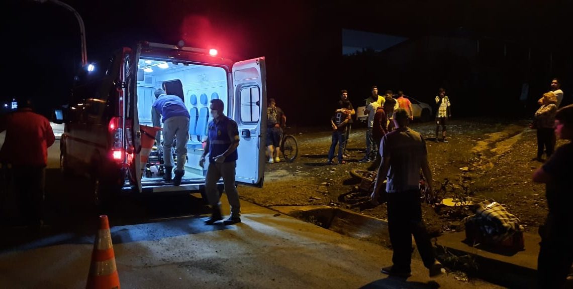 Bombeiros e PRF atendem acidente envolvendo motocicleta e carro na BR 476 em São Mateus do Sul