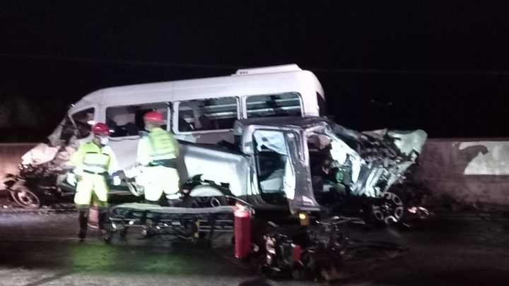 Grave acidente envolvendo ambulância de Três Barras e veículo com Ex-Deputado Carlos Simões