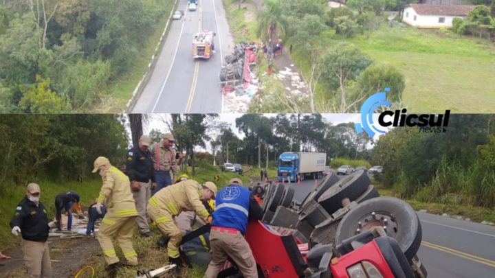 Grave tombamento na BR 476 deixa motorista preso nas ferragens